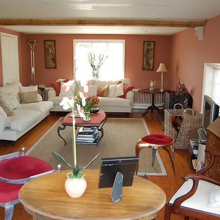 Stoke by Clare Pickwick House Bed & Breakfast エクステリア 写真