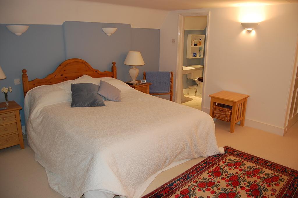 Stoke by Clare Pickwick House Bed & Breakfast 部屋 写真